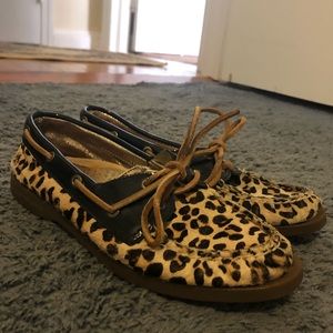 Sperry Topsider Cheetah print faux fur